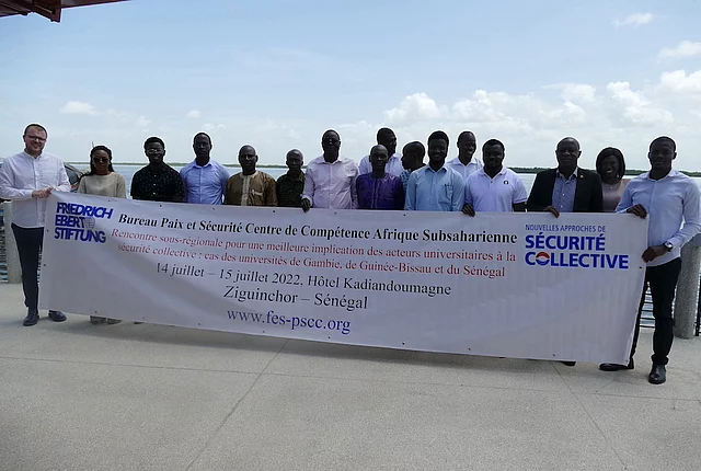 Photo de groupe des participants Rencontre sous-régionale