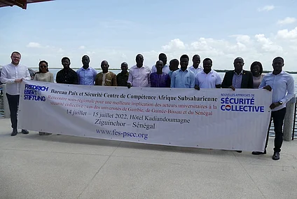 Photo de groupe des participants Rencontre sous-régionale